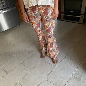 **Last Chance** Shein Floral Flare Pant
